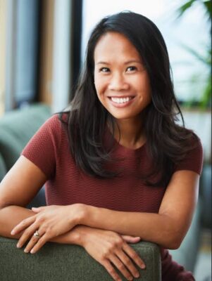 Helen Wong Headshot